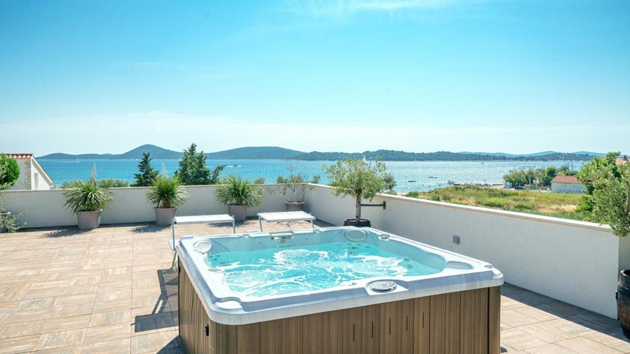 Apartments Luka 沃迪切 外观 照片